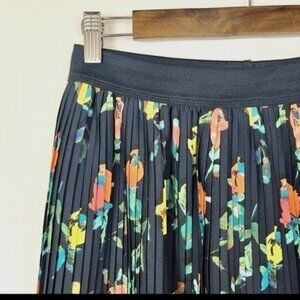 Merona Navy Blue Floral Pleated Midi Skirt Elastic Waist Size S. Like New